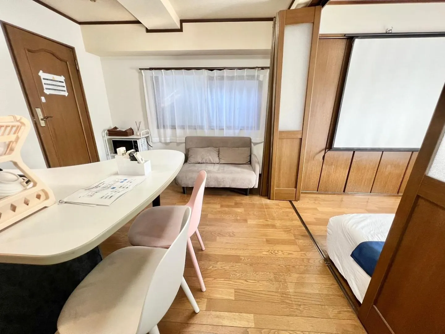 7人可能 なんば駅 一駅 / 地下鉄駅 2分 Royal901 Apartment Osaka